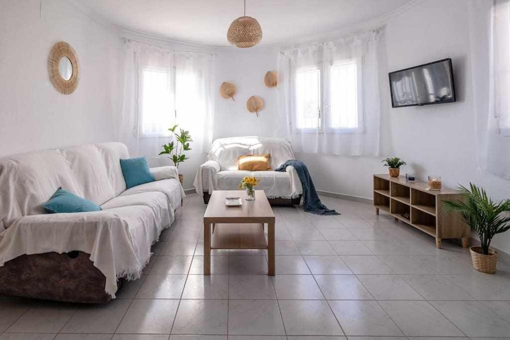 Paraiso Privado Con Piscina Villa Alqueries دينايا المظهر الخارجي الصورة