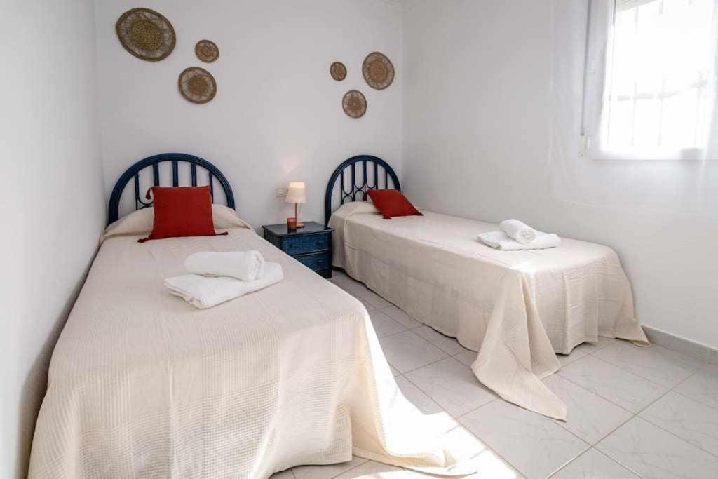 Paraiso Privado Con Piscina Villa Alqueries دينايا المظهر الخارجي الصورة